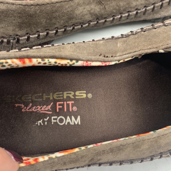 Skechers Light Brown Suede Slip On Loafer Size 7 SKT5015C - Picture 5 of 10